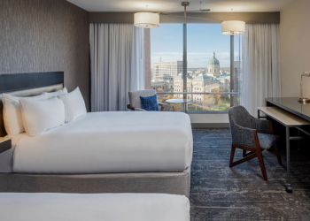 Indy500 with Grand Prix Tours.