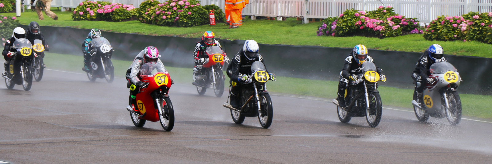 The Goodwood Revival with Grand Prix Tours.