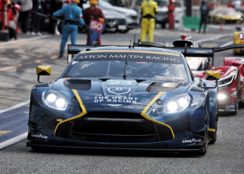 The 6 Hours of Silverstone with Grand Prix Tours.